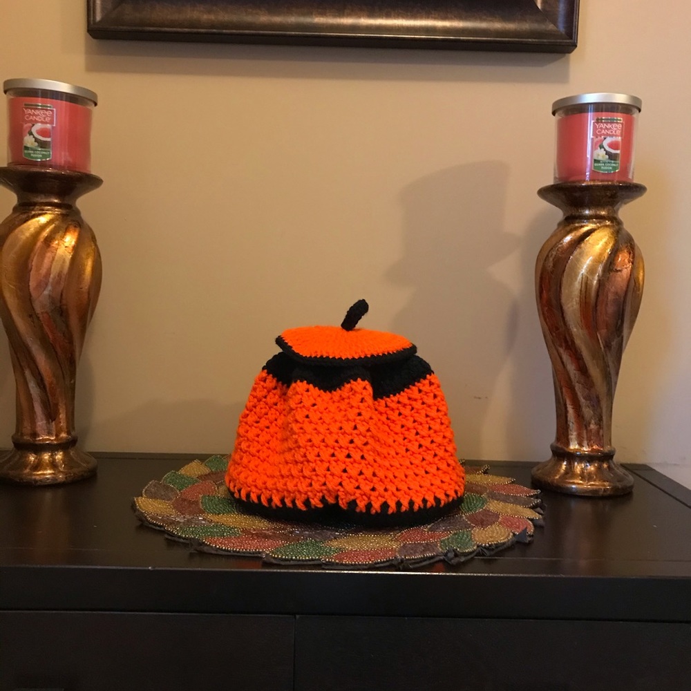 NEW Handmade Knitted “Halloween” basket